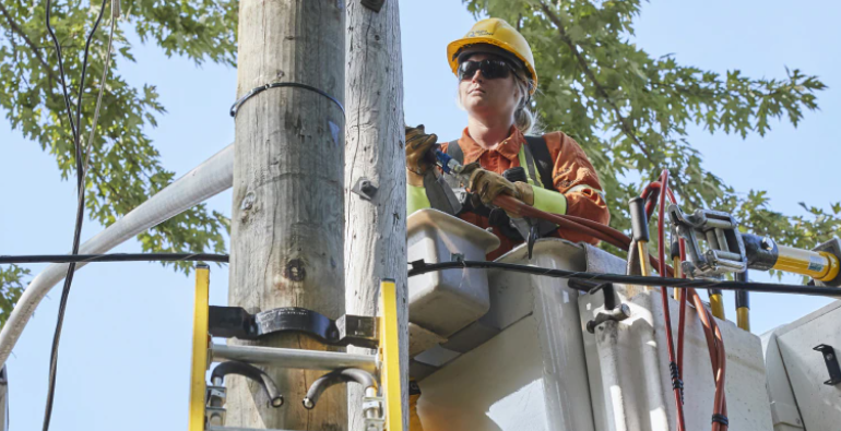 Programme d’incitatifs pour des futurs monteurs et futures monteuses de lignes chez Hydro Québec