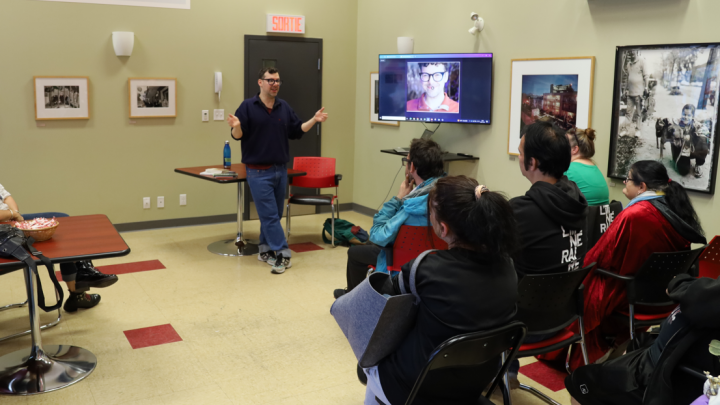 Le concours Simon dans ma classe de la FAE gagné par le groupe de l’Itinéraire!