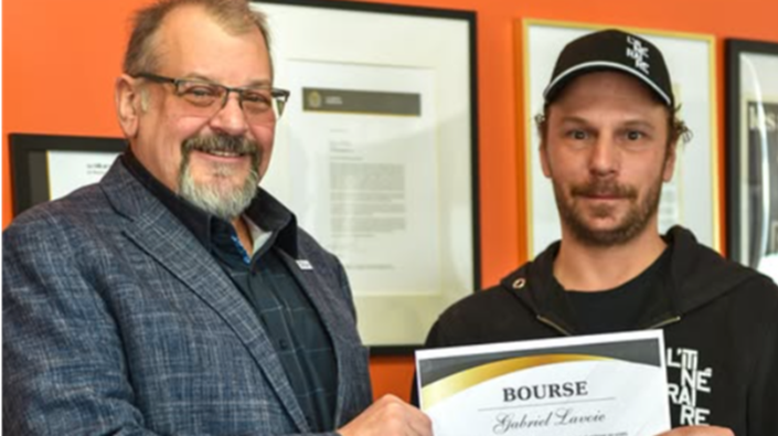 Gabriel Lavoie, camelot boursier à l’Itinéraire